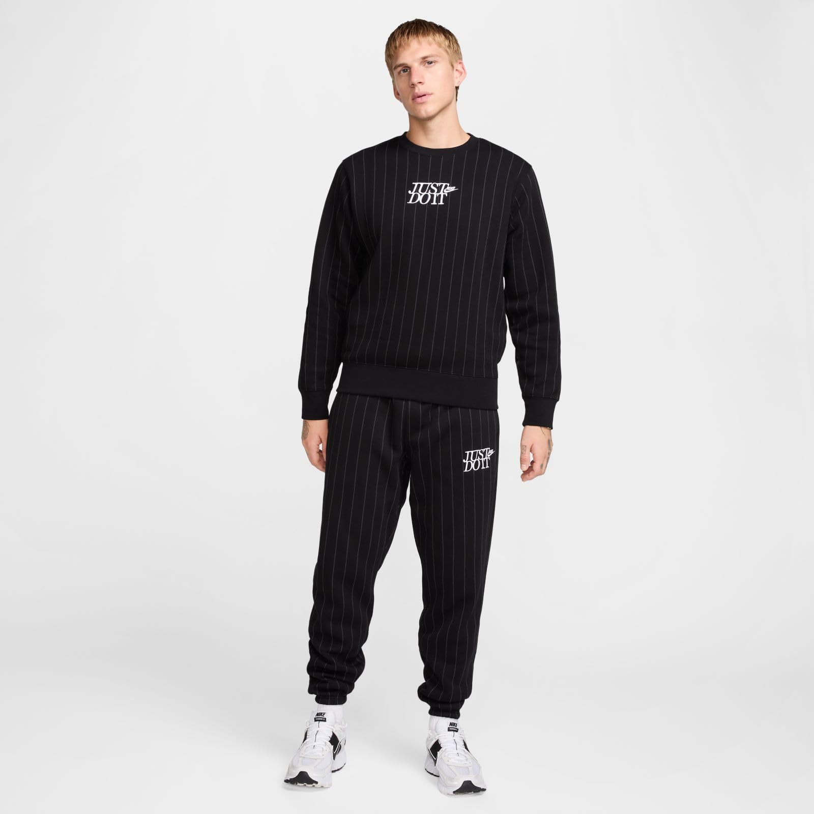 NIKE Club Pants Hombre