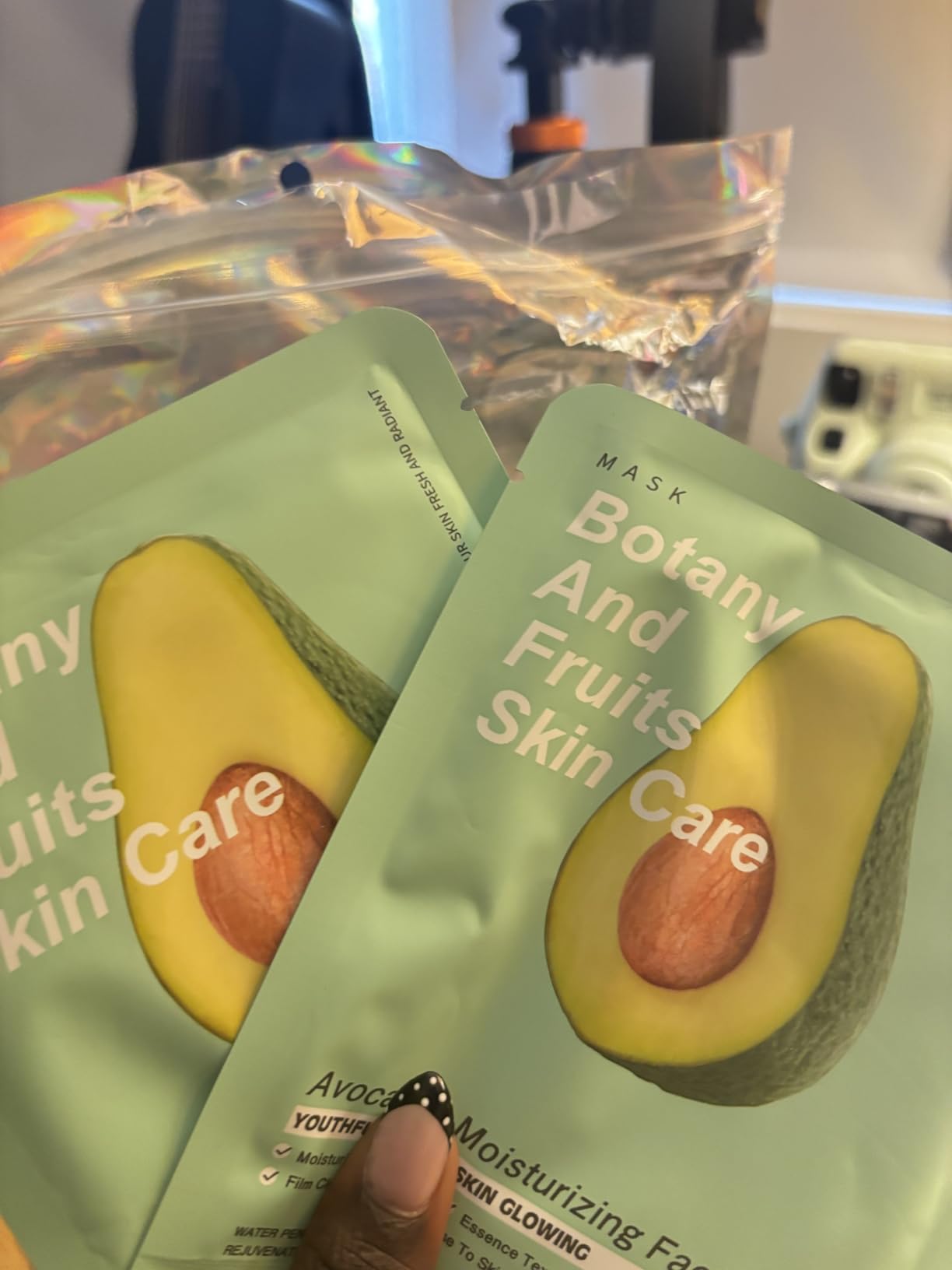 JunKuJK 10 Pcs Avocado Skin Care Set with Facial Cleanser,Toner,Face Serum,Face Cream,Eye Cream,Moisturizing Lip Balm,Under Eye Patch and Lip Mask,Hydrating Face Sheet Masks Skin Care Facial Kit for Women