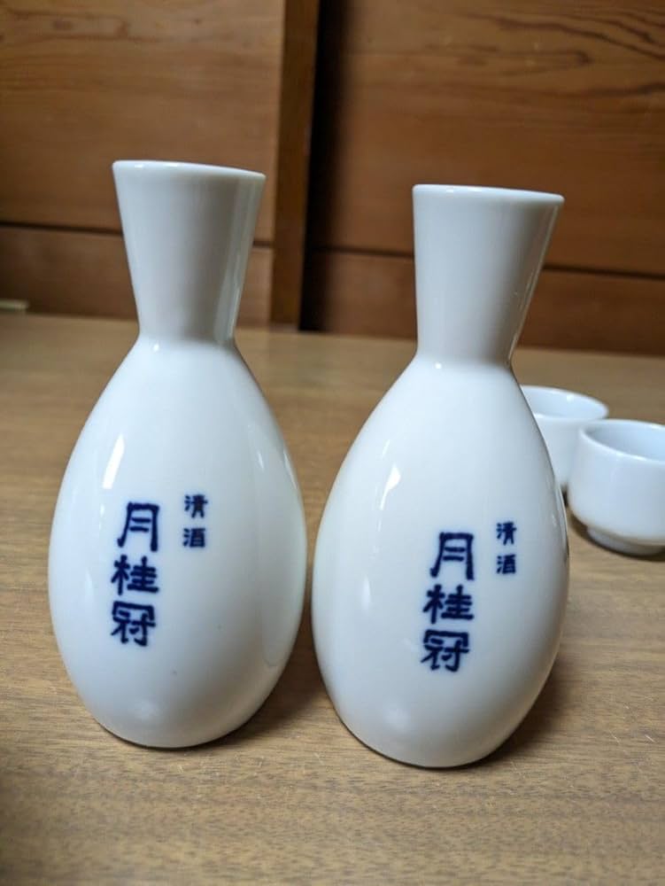 徳利とぐいのみ二点 411rNCoRegL._UF350,350_QL50_.jpg