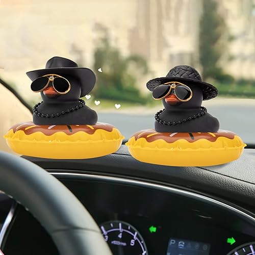 Miniatura 7 de wonuu Decoración de tablero de goma para salpicadero, accesorios de coche para adorno de automóvil con mini sombrero, collar de anillo de natación y