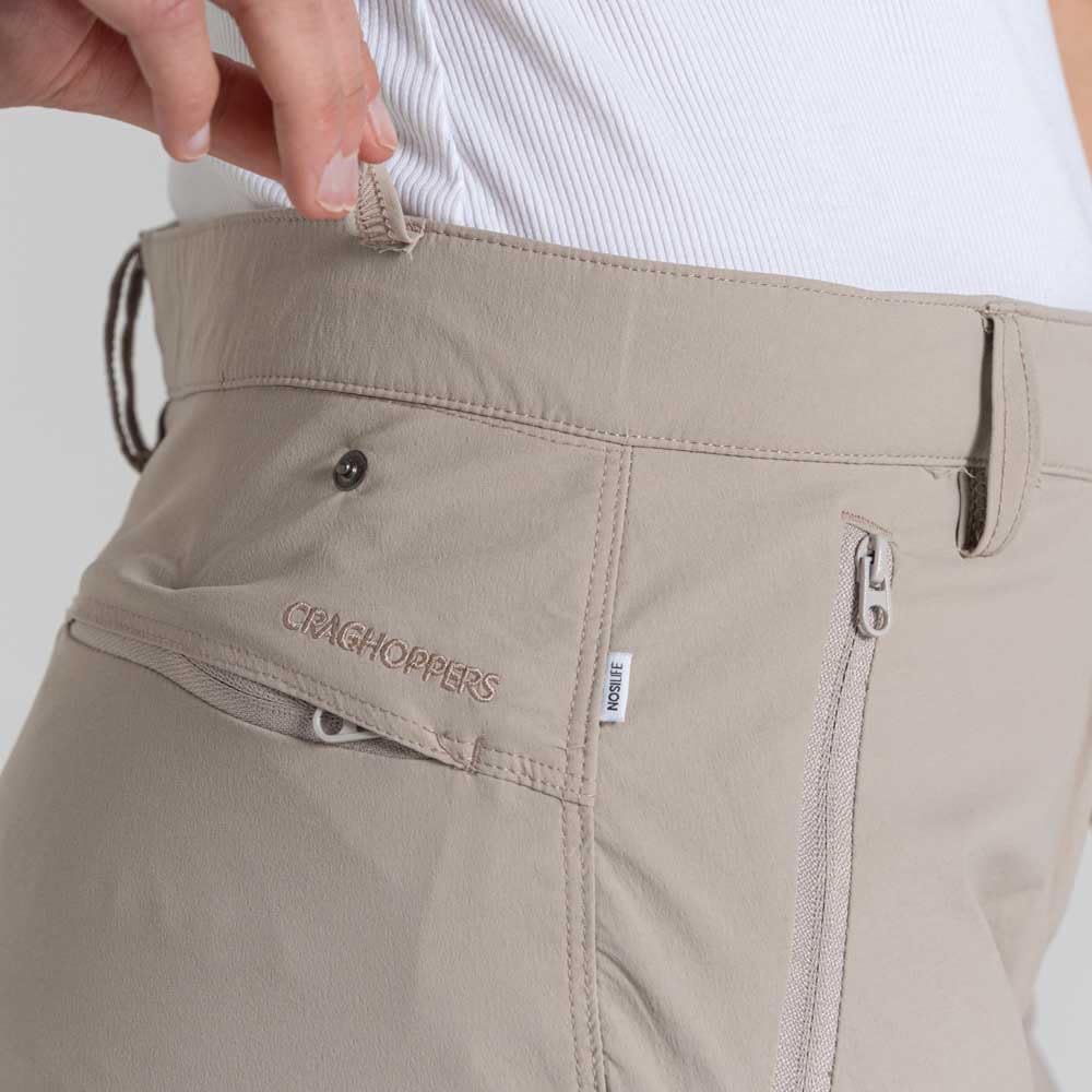 Craghoppers NosiLife Zip-Off spodnie outdoorowe dla kobiet, odporne na owady, w krótkim rozmiarze