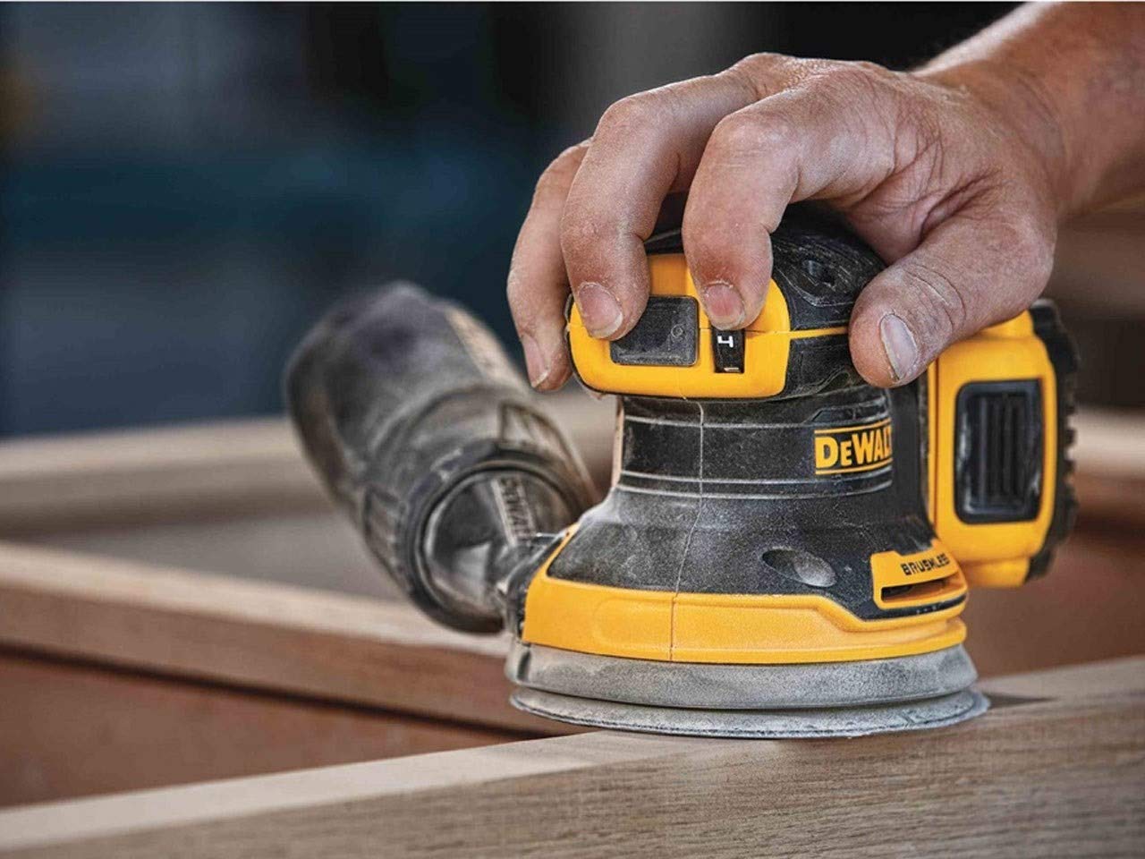 DEWALT Levigatrice roto-orbitale da 125mm 18V Motore BRUSHLESS, DCW210P2-QW