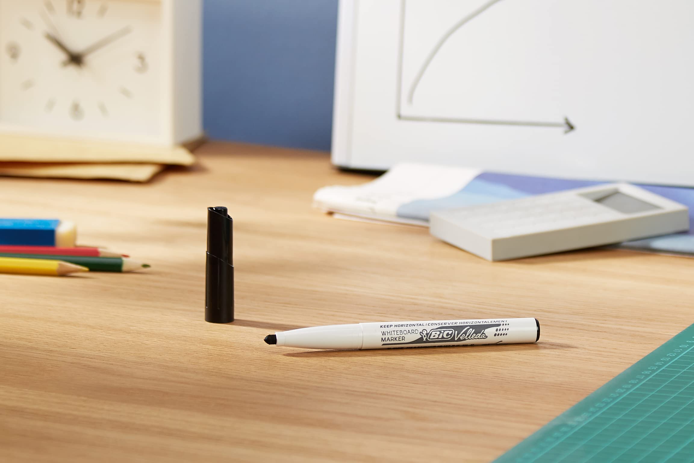 BIC Velleda 1741 Rotuladores de Pizarra Punta Media Para Pizarra Blanca, Óptimo para la Escuela y la Oficina, Color Negro, Caja de 12 Unidades
