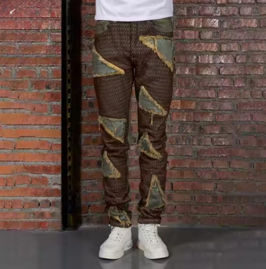 Men's Straight-Leg Mid-Thigh Denim Pants with A Fitted and Blended Denim Design. Designed for a Casual and Retro Look.2