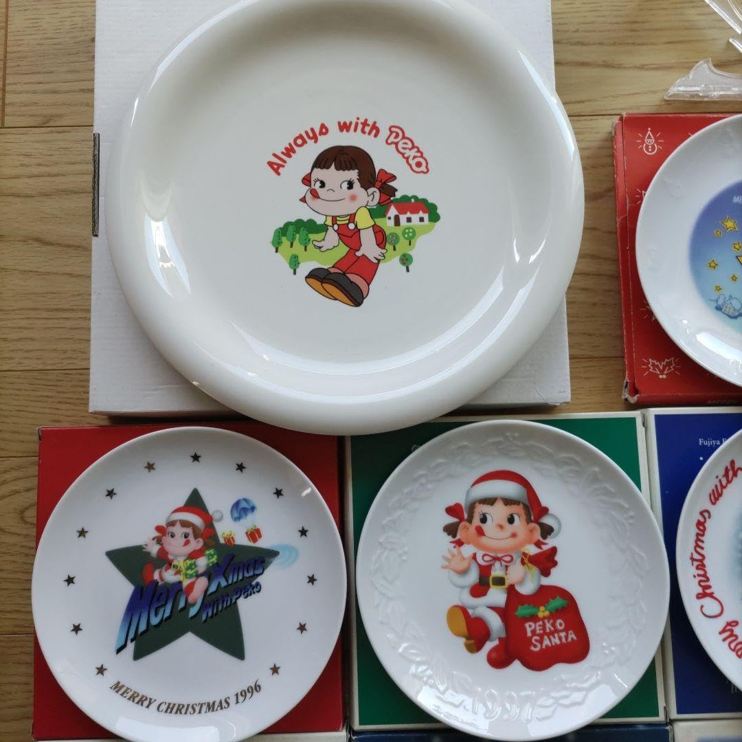 ペコちゃん 皿 Amazon.co.jp: フジヤ FUJIYA 不二家 ペコちゃん クリスマス 絵