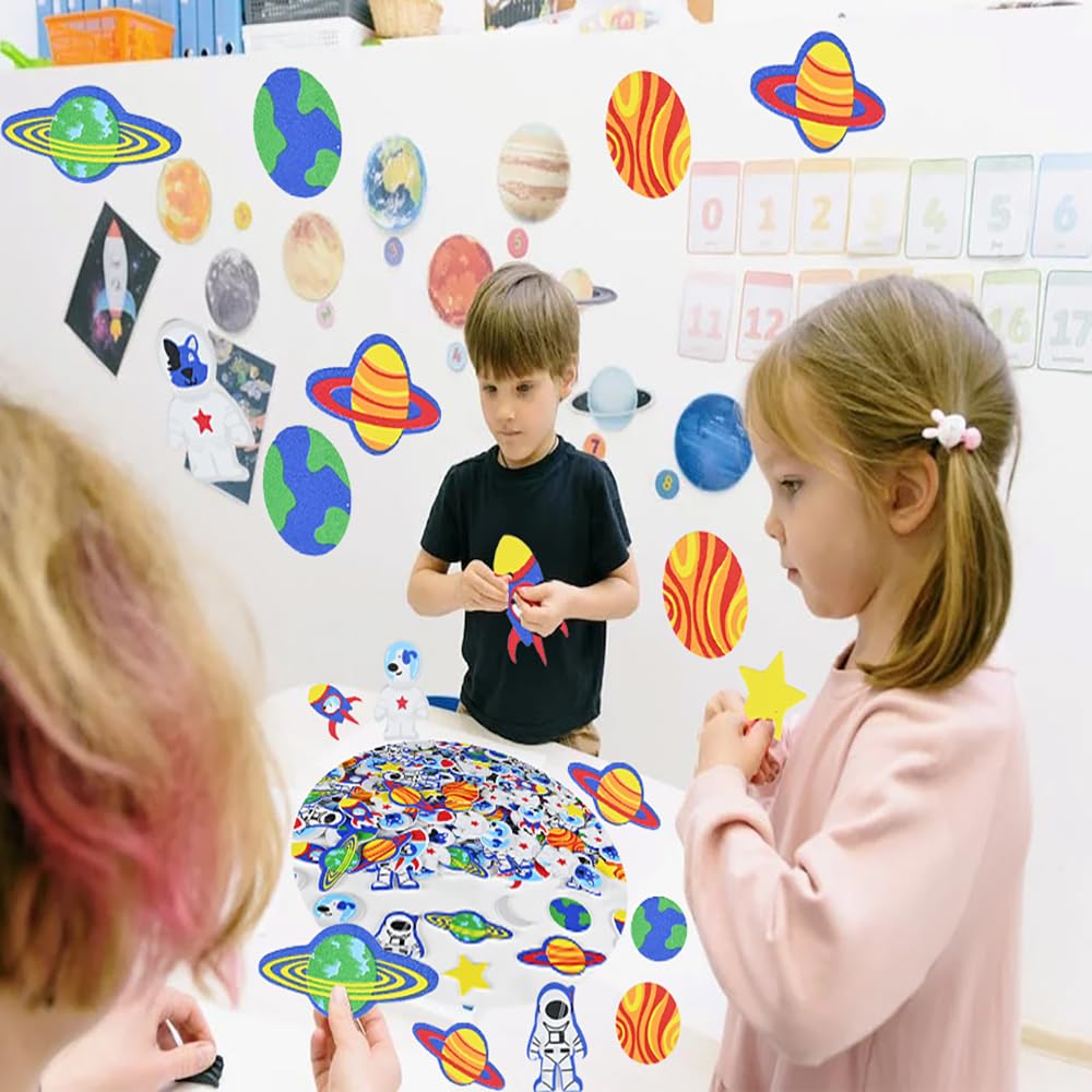 Stickers Panel In Felt Or Soft Felt - Astronaut, Spacecraft, Asteroids | Online Sales