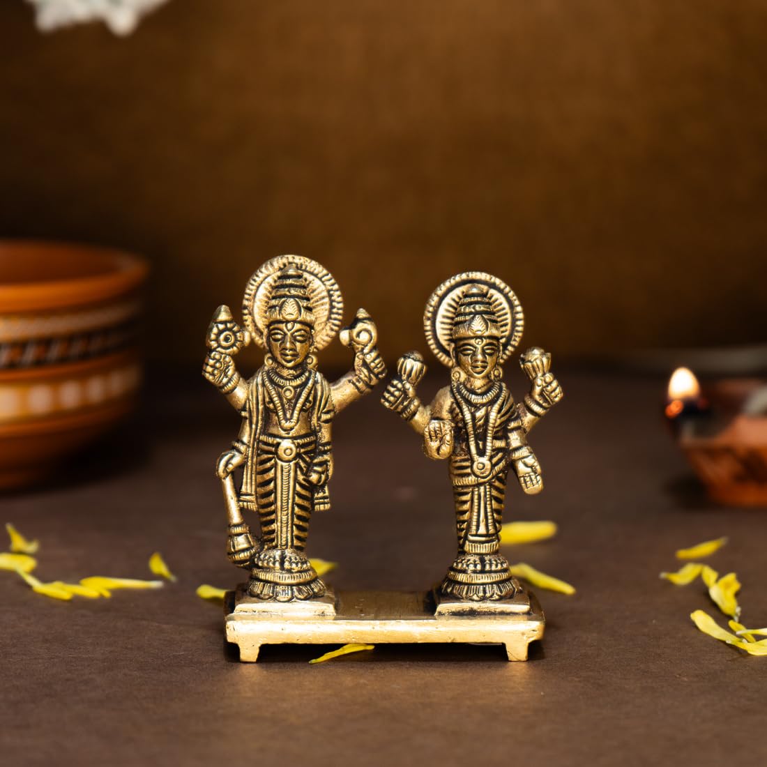 Ekhasa 100% Pure Brass Vishnu Laxmi Murti for Puja (Size: 8.4 cm) | Laxmi Narayan Murti for Office Desk | Lakshmi Narayan Idol for Gift | Lakshmi Vishnu Idol for Home Decor