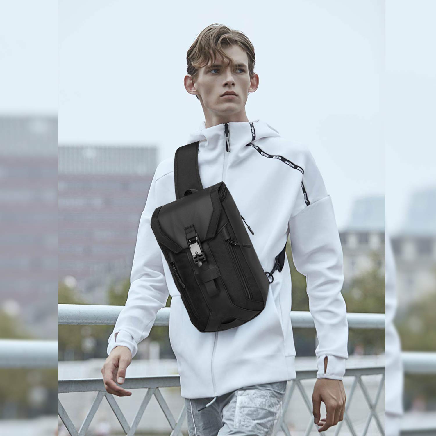 FANDARE Anti-Robo Bolso Pecho Bolsos de Hombre y Pecho con USB Negocio Sling Bag Gran Capacidad Bolsos Cruzados Bandoleras Cruzada Mochilas y Bolsas de Viaje Deportes Ciclismo Montañismo Poliéster