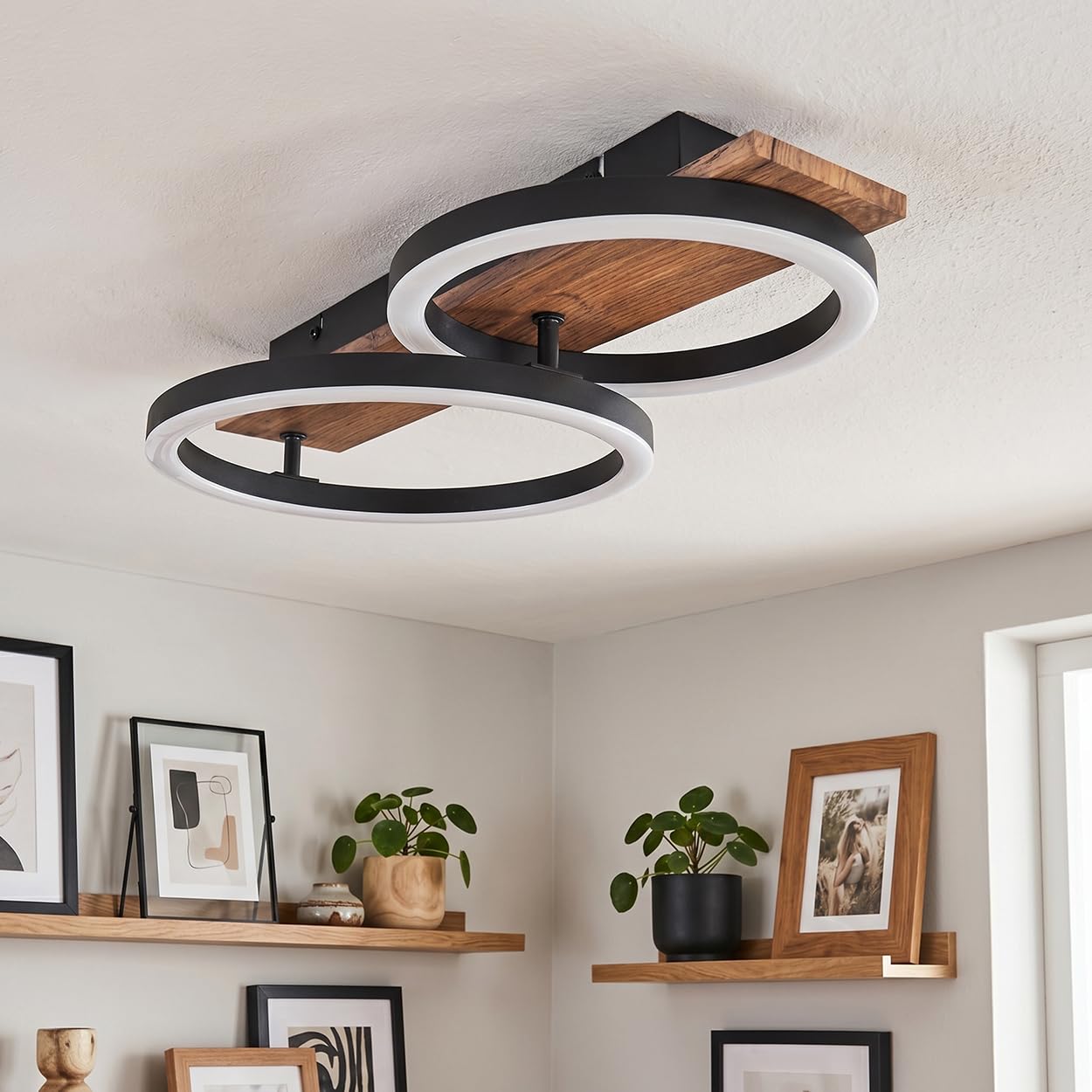 HOFSTEIN LED Deckenleuchte Cascada, Deckenlampe aus Metall/Holz/Kunststoff in Schwarz/Braun/Weiß, 18 Watt, 3000 Kelvin, Leuchte im modernen Design für Schlafzimmer, Esszimmer, Wohnzimmer, Küche, Flur