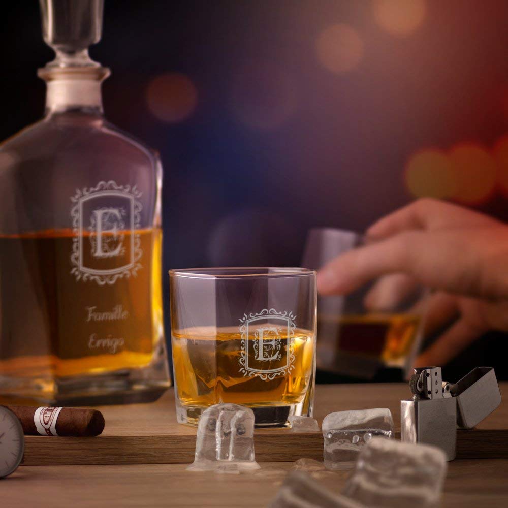 Maverton Ensemble de Carafe en Verre Personnalisé a Whisky Rhum Cognac Avec 6 Verres a Whisky Gravés Cadeau Personnalisé Couple - 700 ml Service Universel Verre a Whisky et Carafe - Ensemble