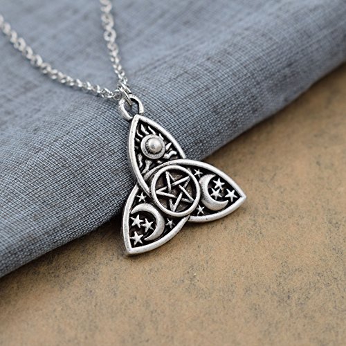 Triple Moon Goddess Triquetra Pentacle Necklace Pagan Wicca Pendant Necklace3