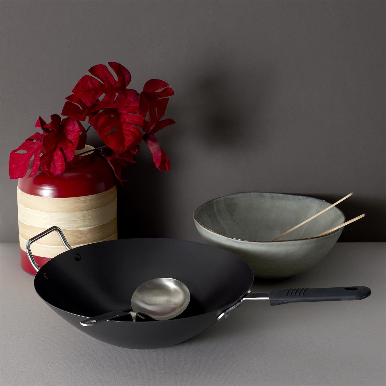 Wok traditionnel en acier au carbone 33 cm antiadhésif noir tous feux
