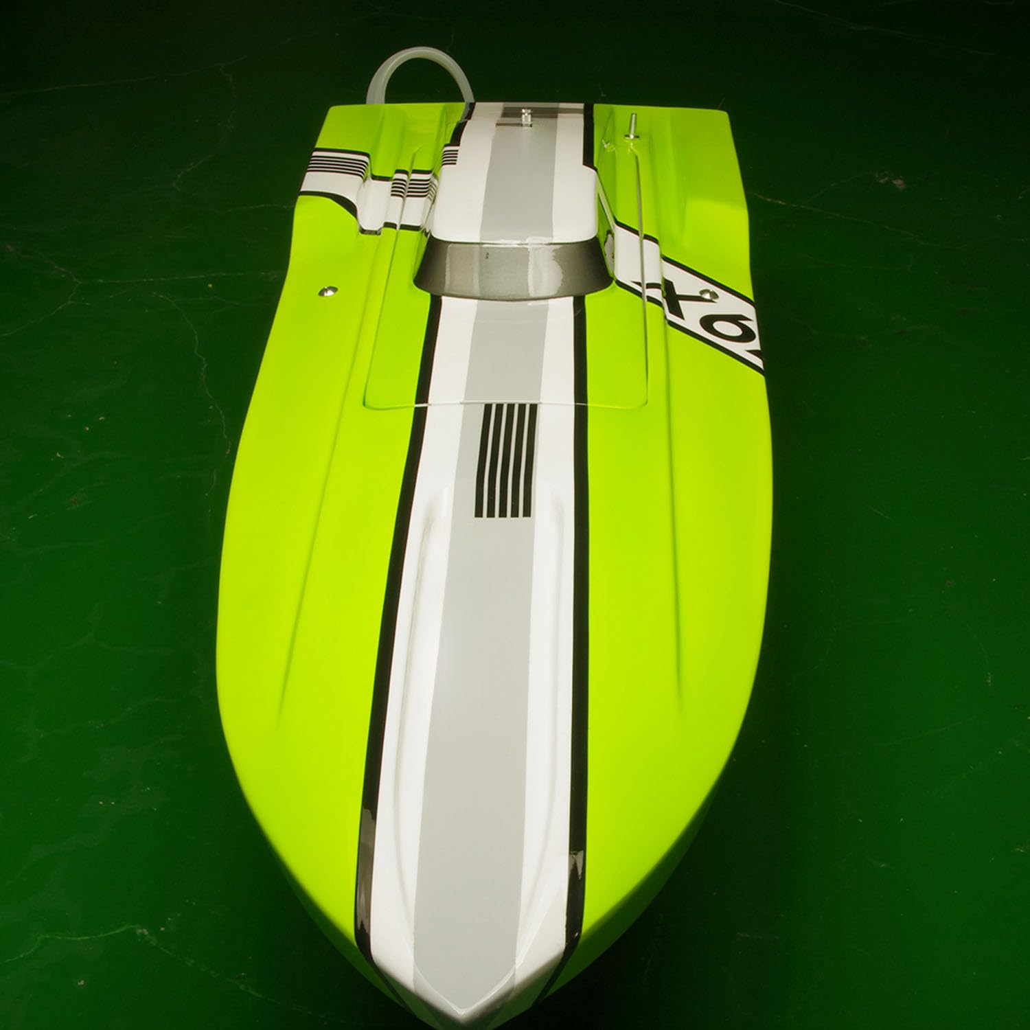 wheelfun Barche da corsa in fibra di vetro DTRC telecomando ad alta velocità X79 RC motoscafo elettrico modello di nave giocattolo dipinto Hobby Grade Model (verde)