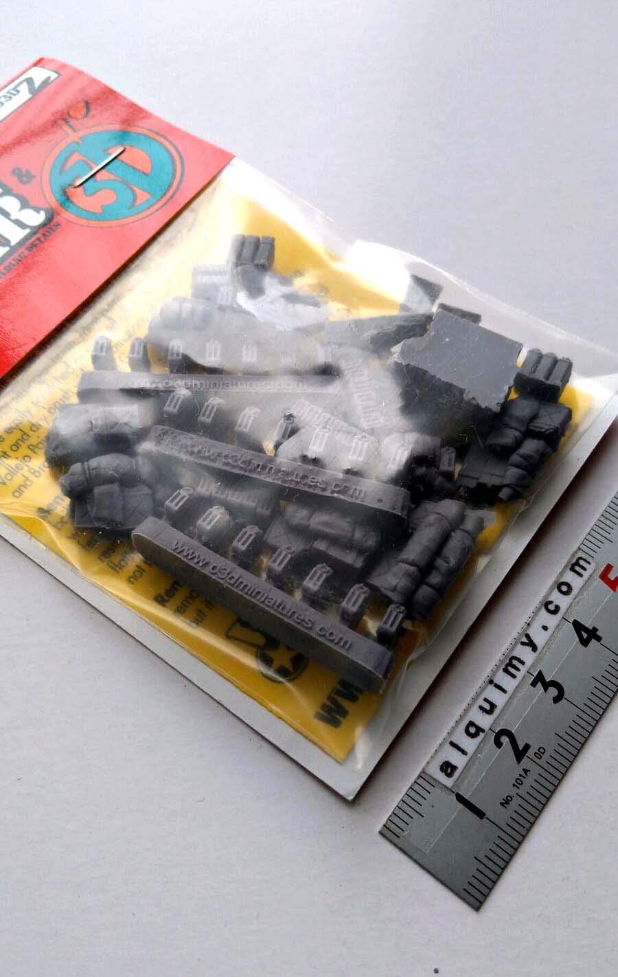Amazon.co.jp: 1/72 連合軍 ジェリカン積荷セット[VO3D2] Allied Jerry
