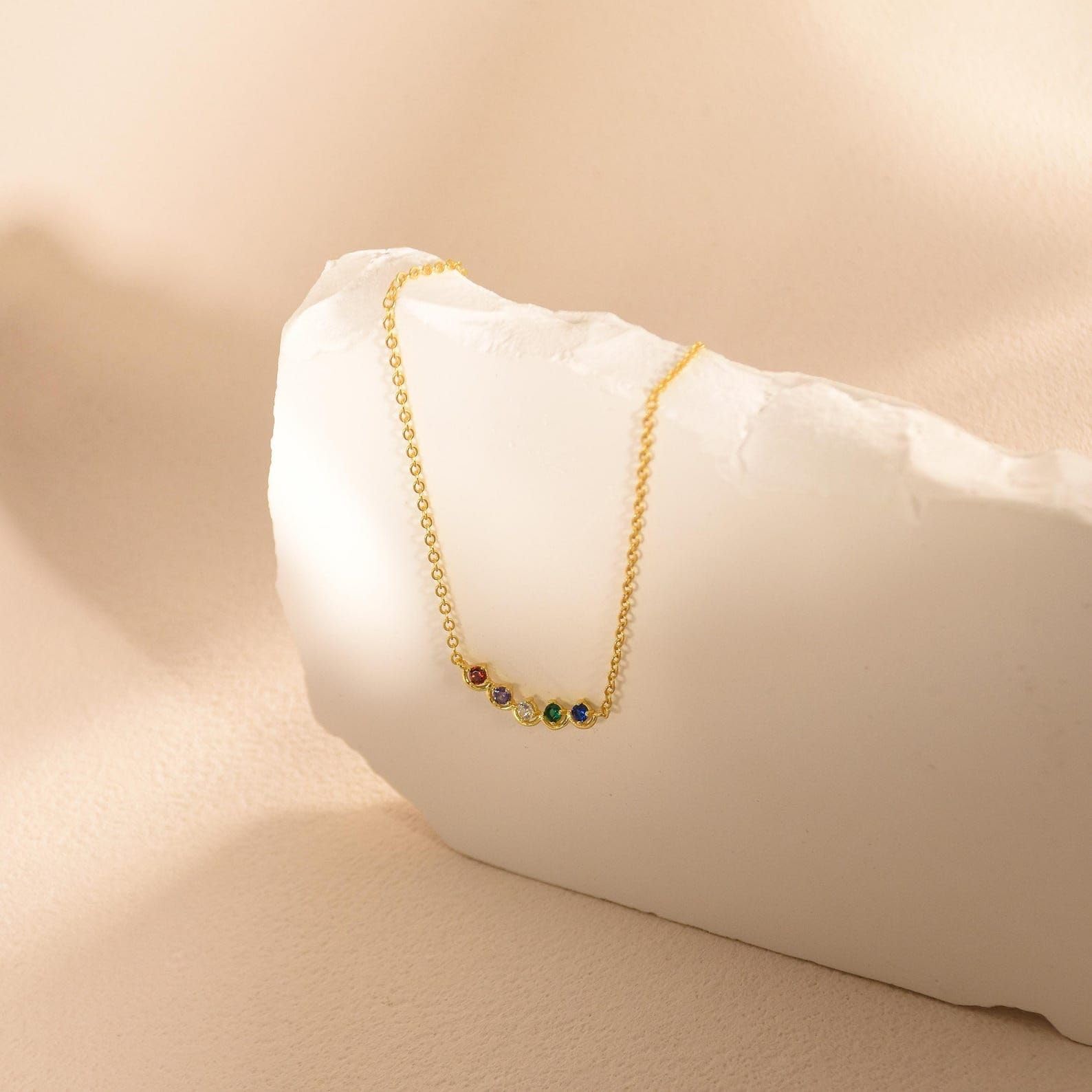 Su misura collana con pietra portafortuna, multiplo famiglia anniversario per lei nonna Festa della Mamma