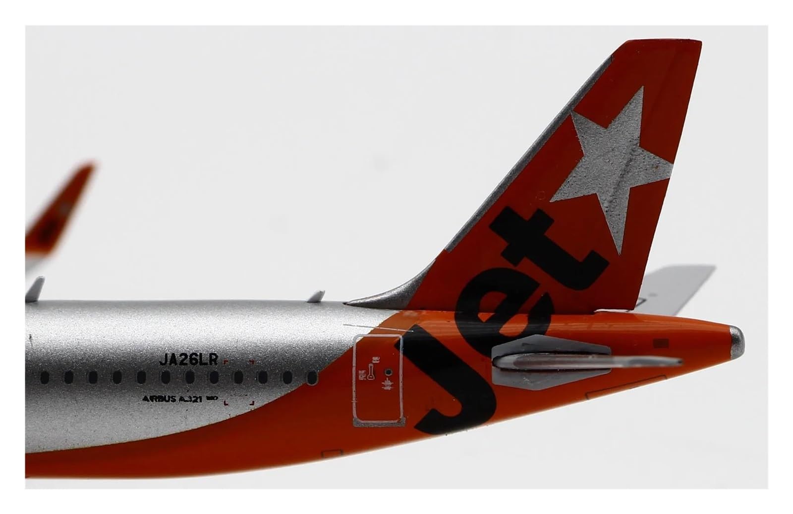 Scale Airplane Model 1:400 for JetStar Airlines Airbus A321NEO