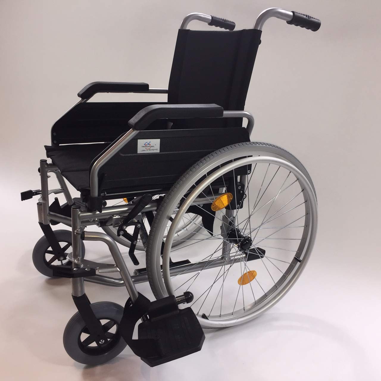 Trendmobil Rollstuhl TMB Faltrollstuhl inkl. Trommelbremse für die Begleitperson - Transportrollstuhl Reiserollstuhl mit Steckachsensystem - Sitzbreite 51 cm