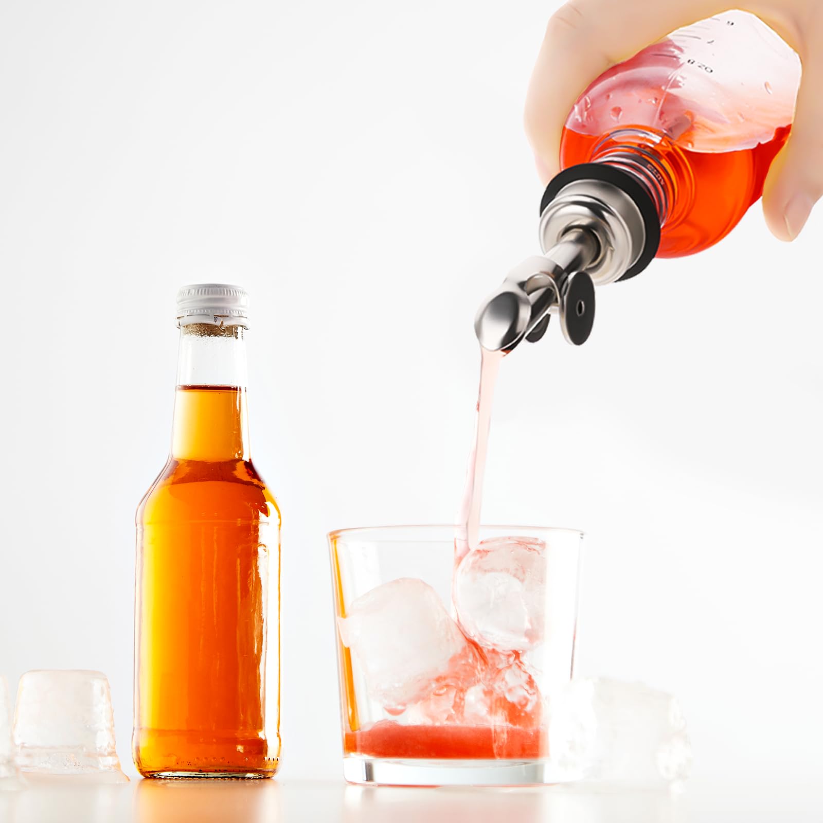 4 Pack Gewogen Drank Schenktuit Auto Flip Olijfolie Dispenser Tuit, Giet Tuit voor Drank Flessen, Olijfolie Tuit, Fles Schenkers voor Alcohol Wijn Siroop Home Bar Accessoires Zilver