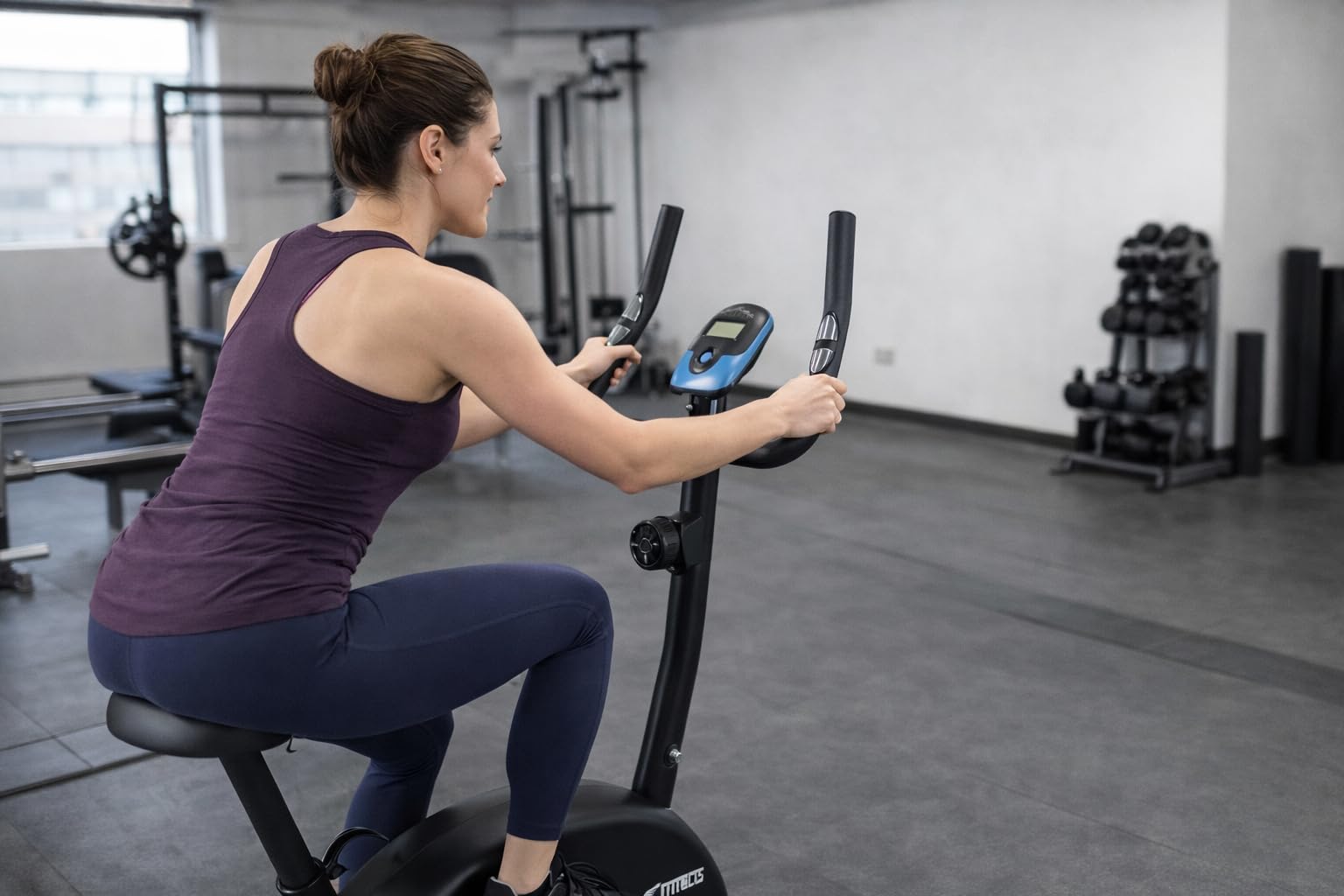 FFitness Magnetyczny rower stacjonarny, wyświetlacz LCD do treningu stacjonarnego z czujnikiem tętna, 8 poziomów oporu FLT401FF