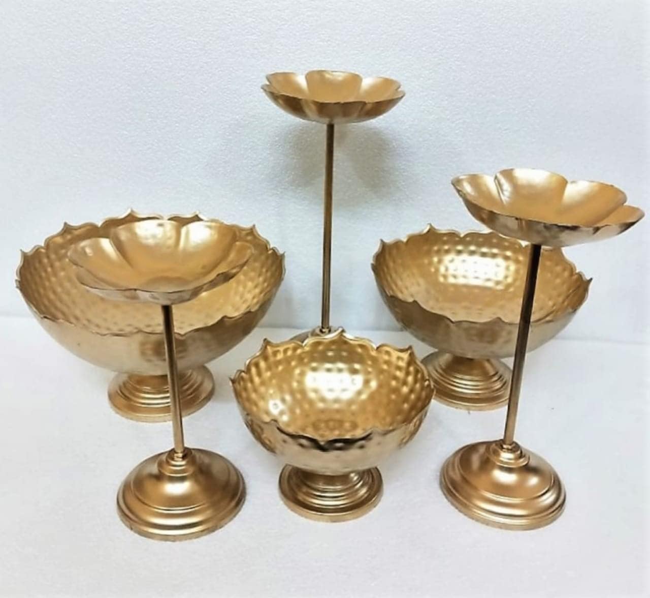 ARS Handicraft Decorative Bowl Taj Bowl Hammered Urli Candle Stand with Floating Diya | Urli for Home Decor and Festival Decor Urli Show Piece for Floating Flowers Diya - 9 Pieces Combo (B0CNZ8QZ19) Amazon Price History, Amazon Price Tracker