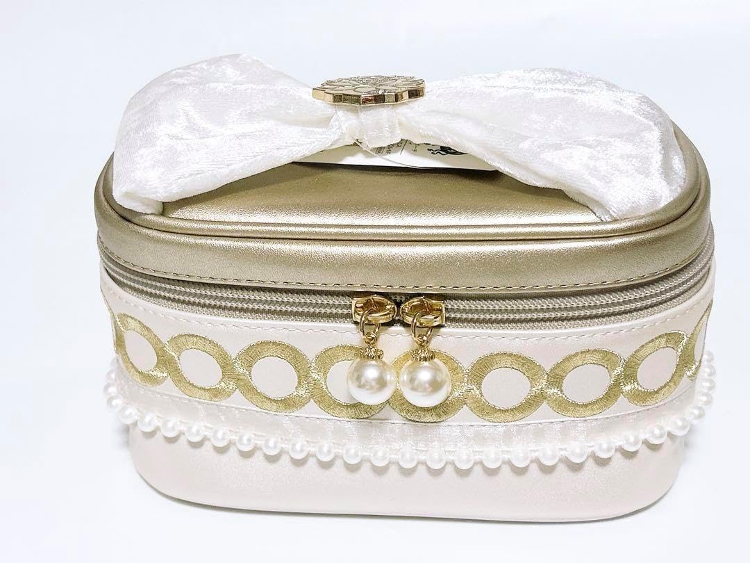 セーラームーンストアオリジナル バニティポーチ プリンセス・セレニティ