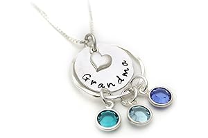 Personalized Grandma Necklace: A Cherished Keepsake for the Matriarch of Your Heart