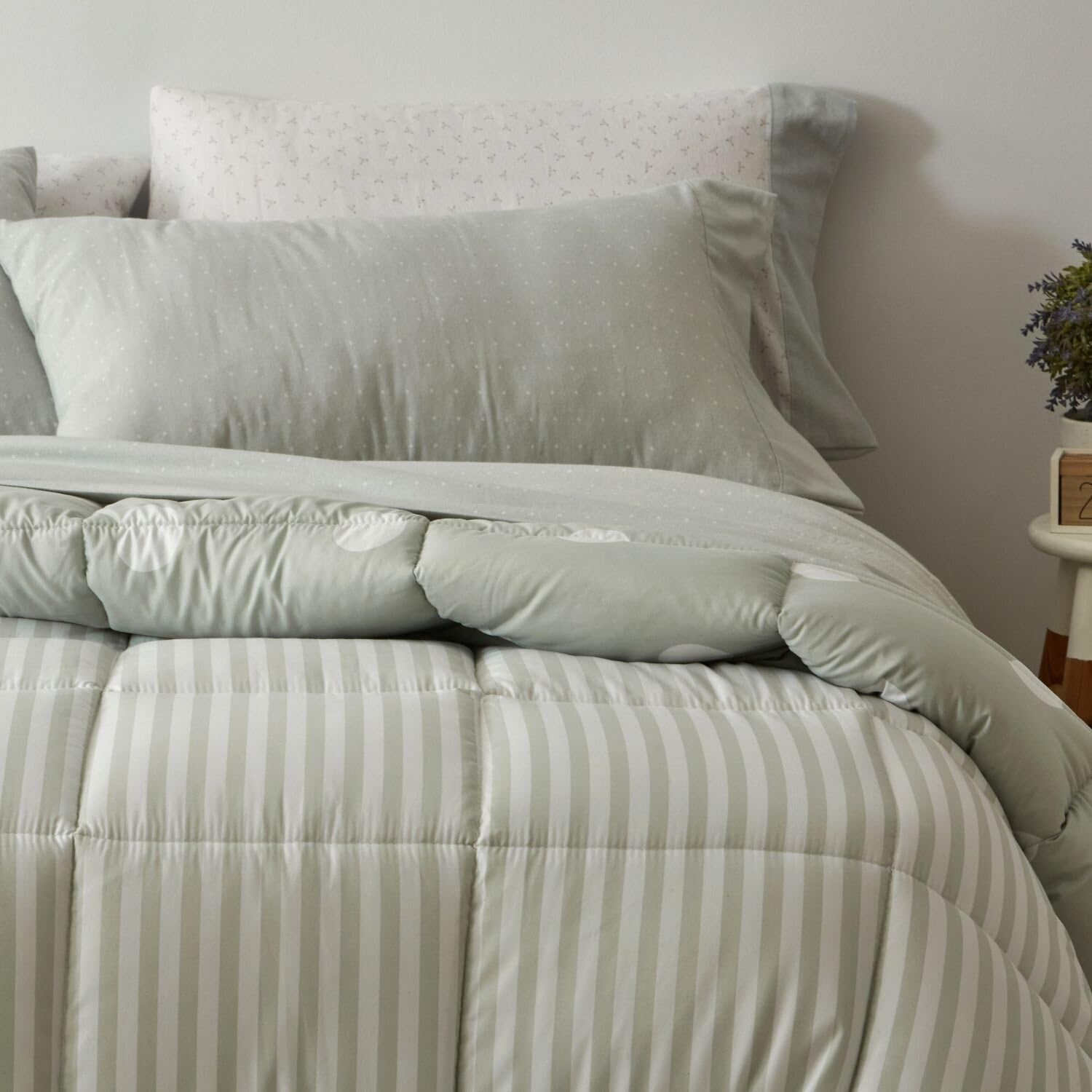 Burrito Blanco | Edredón Comforter | Cama de 80-90cm. (+Medidas Disponibles) | Diseño 263 | Color Menta (180x270 cm)