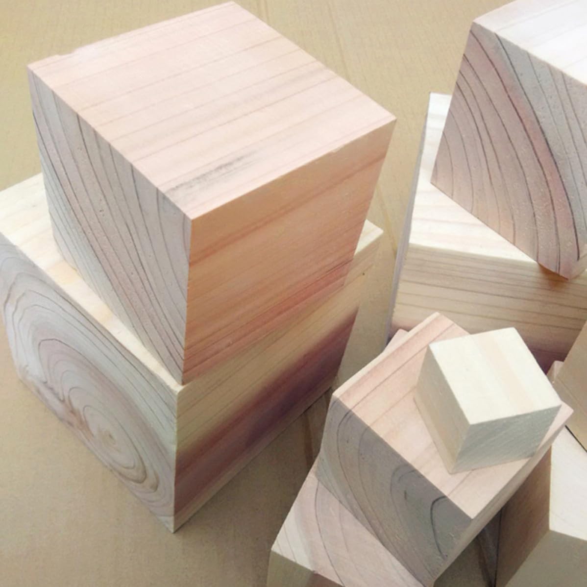 MERRYHAPY Bloques Cuadrados de Madera Beige Bloques de Construcción de Madera de Pino 36 para Manualidades Diy para Proyectos Creativos y Decoración en Casa