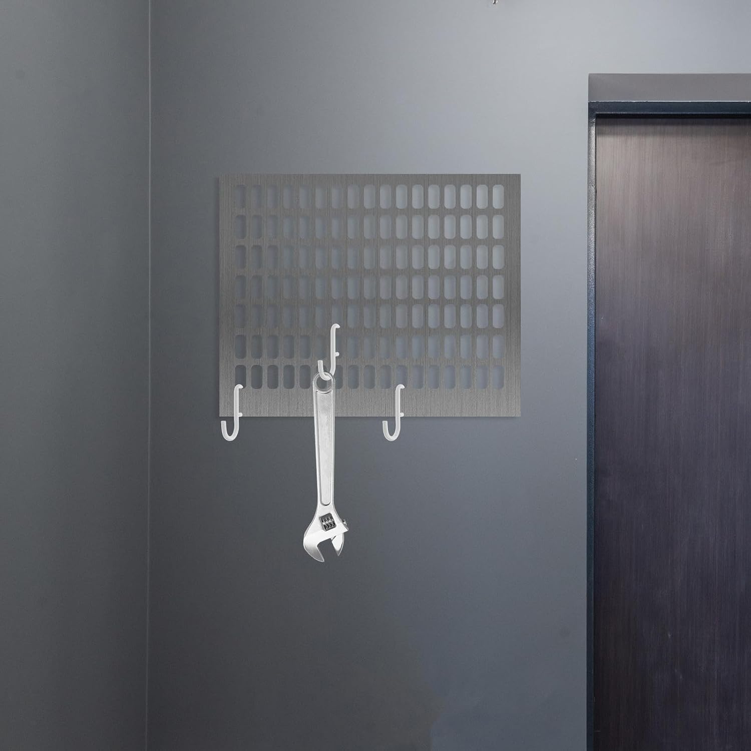NUOBESTY 5pcs White Iron Pegboard Hooks Wall-Mounted Utility Hangers Multifunctional Design for Garage and Workshop Organization