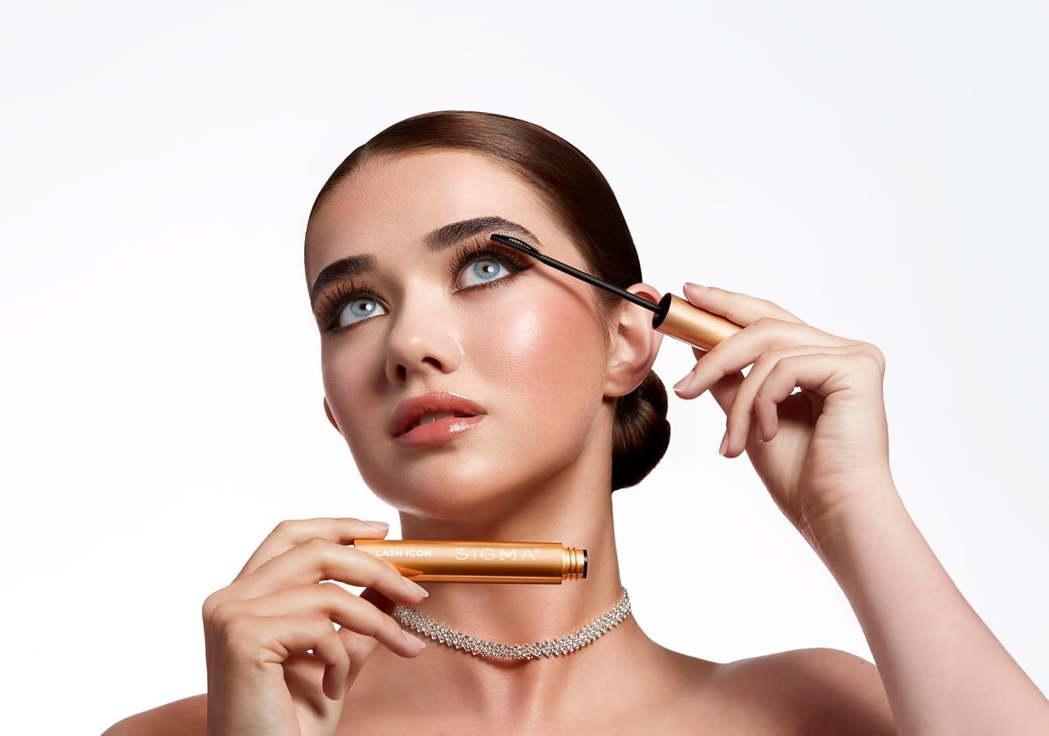 Sigma Beauty Lash Icon Lengthening and Volumizing Tubing Mascara Black – Smudge Resistant Mascara with Curved Wand, Lightweight Buildable Formula for Defined, Lifted Lashes and All Day Wear - Image 6