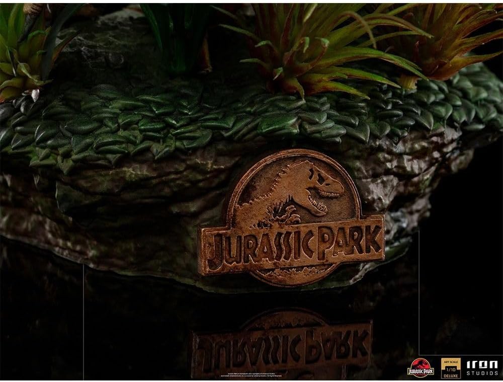 Iron Studios Jurassic Park Just The Two Raptors 1/10 Scale | Jurassic Park | 8" inches Collectible Figure