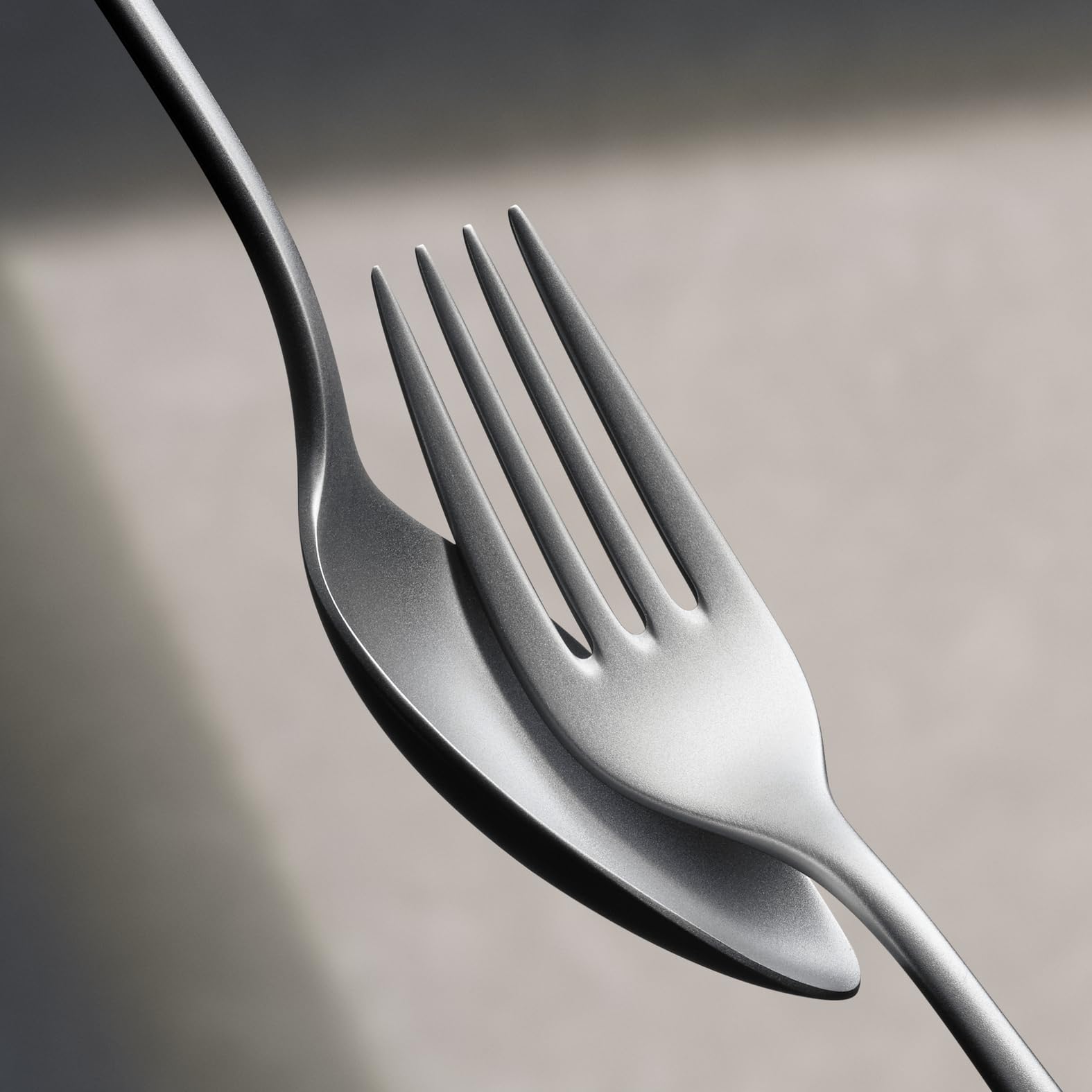 Merit Besteck-Set, 66-teiliges Set, 12 Personen, Ergonomisch, Cromargan protect, Spülmaschinenfest, Geschmiedete Klingen, Besteckbox 1140006311