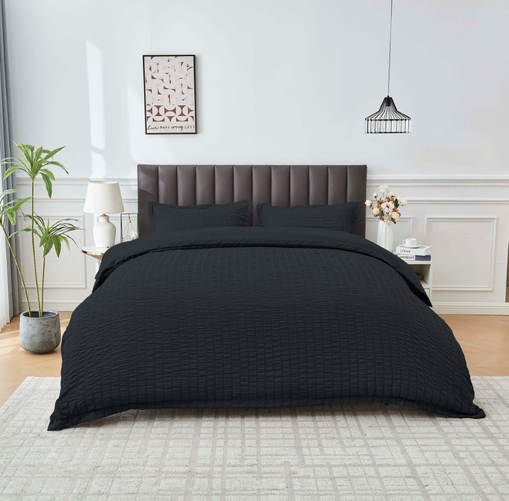 Lions Black Seersucker Bedding - Double Bed Duvet Cover Set With Matching Pillowcase, Soft Microfiber Pinch Pleat Quilt Coverr With Button Closure, 200X200cm
