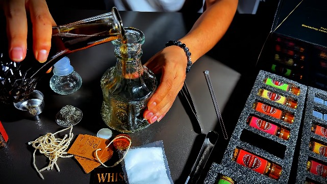 Amazon.com: Alcohol Infusion Kit,14 Natural Woodchips & Botanicals