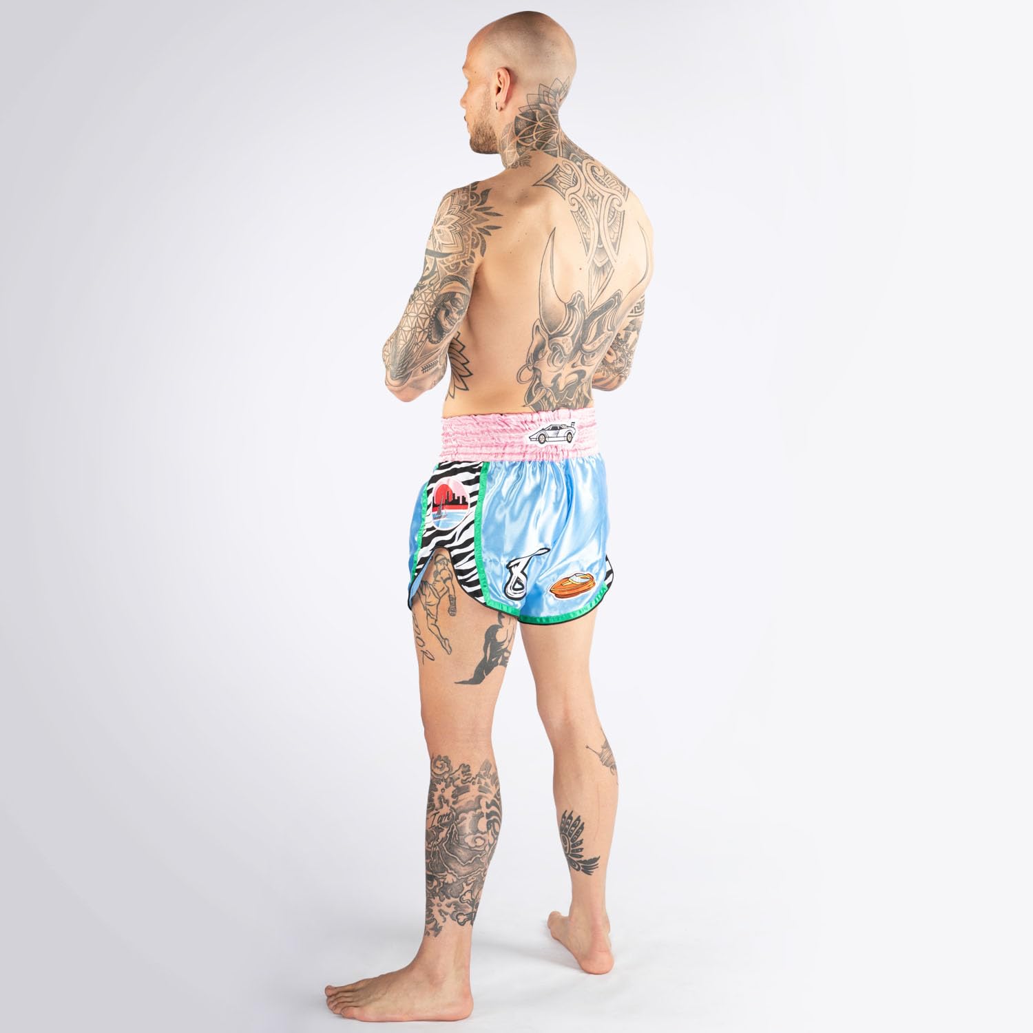 8 Weapons Pantalones cortos de Muay Thai de Miami