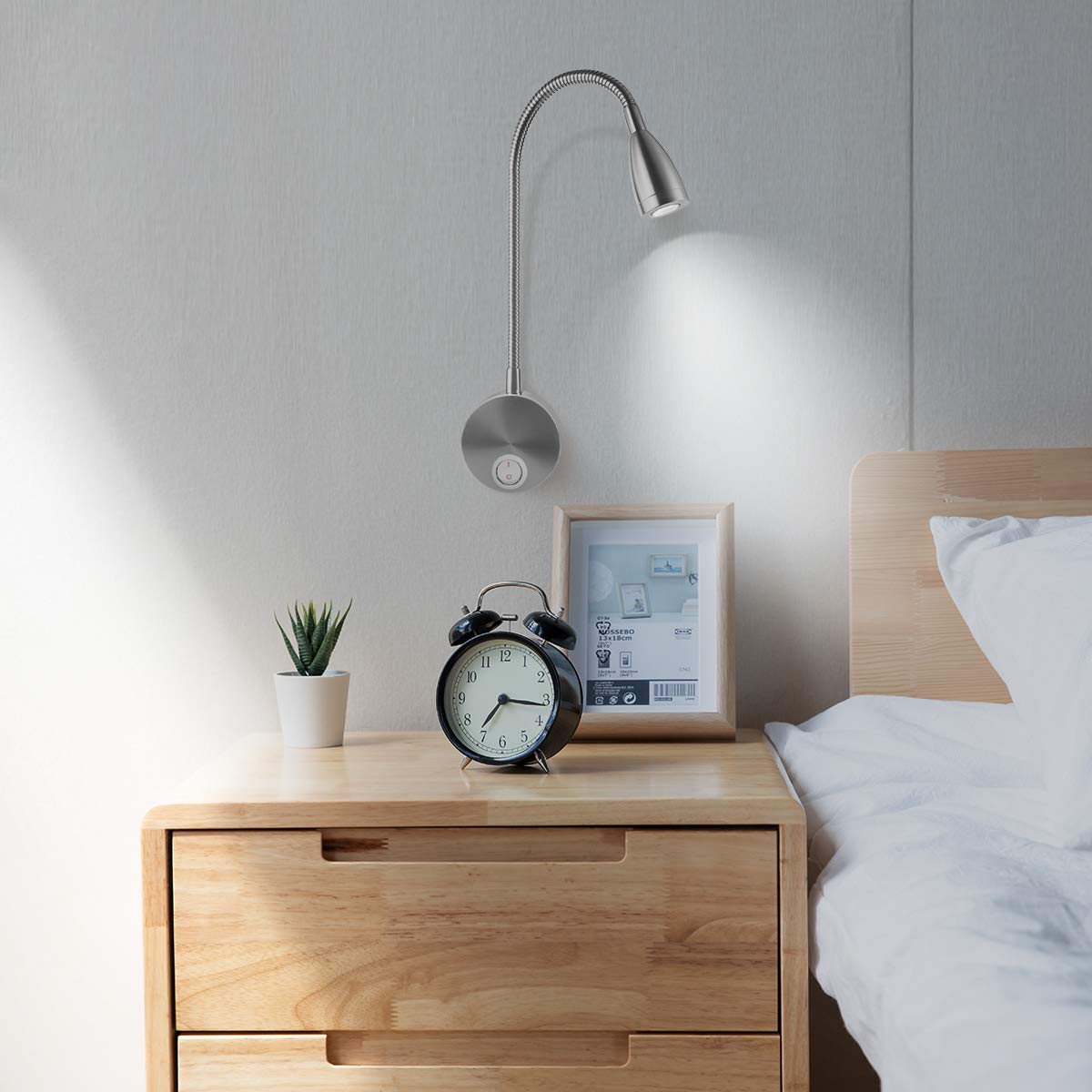 Lámpara LED de Lectura 3W - Aplique de Pared con Brazo Flexible 360° y Cuello de Cisne - Luz Cálida con Interruptor para Cabecero de Cama, Dormitorio o Estudio - Aluminio Moderno