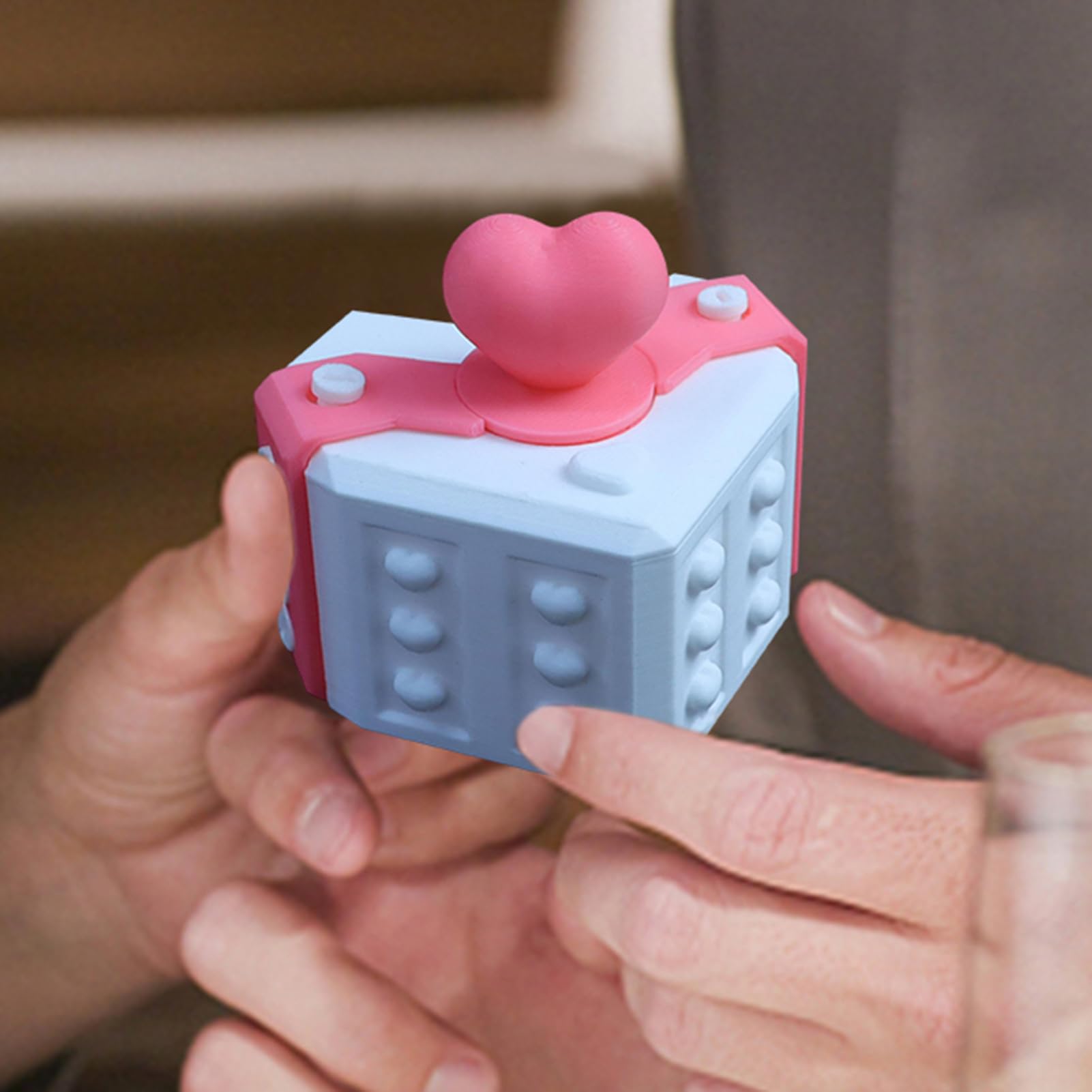 Caja de regalo de broma, con tornillos, creativo e interesante impreso en 3D, molesto para cumpleaños, vacaciones, día de San Valentín, adornos de escritorio para el hogar (A)