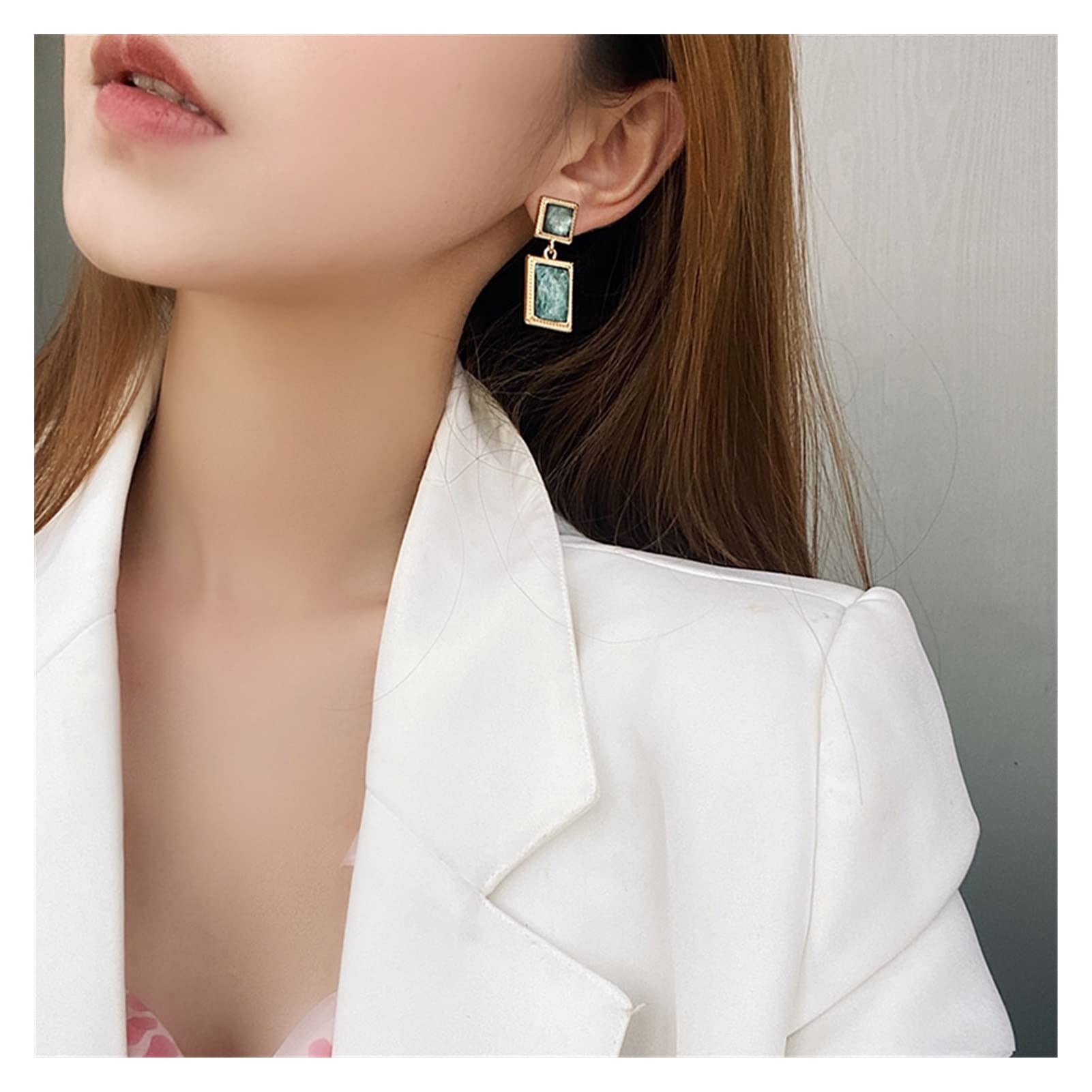 Amazon.co.jp: 女性用ピアス イヤリング上のビンテージシンプルな緑色  