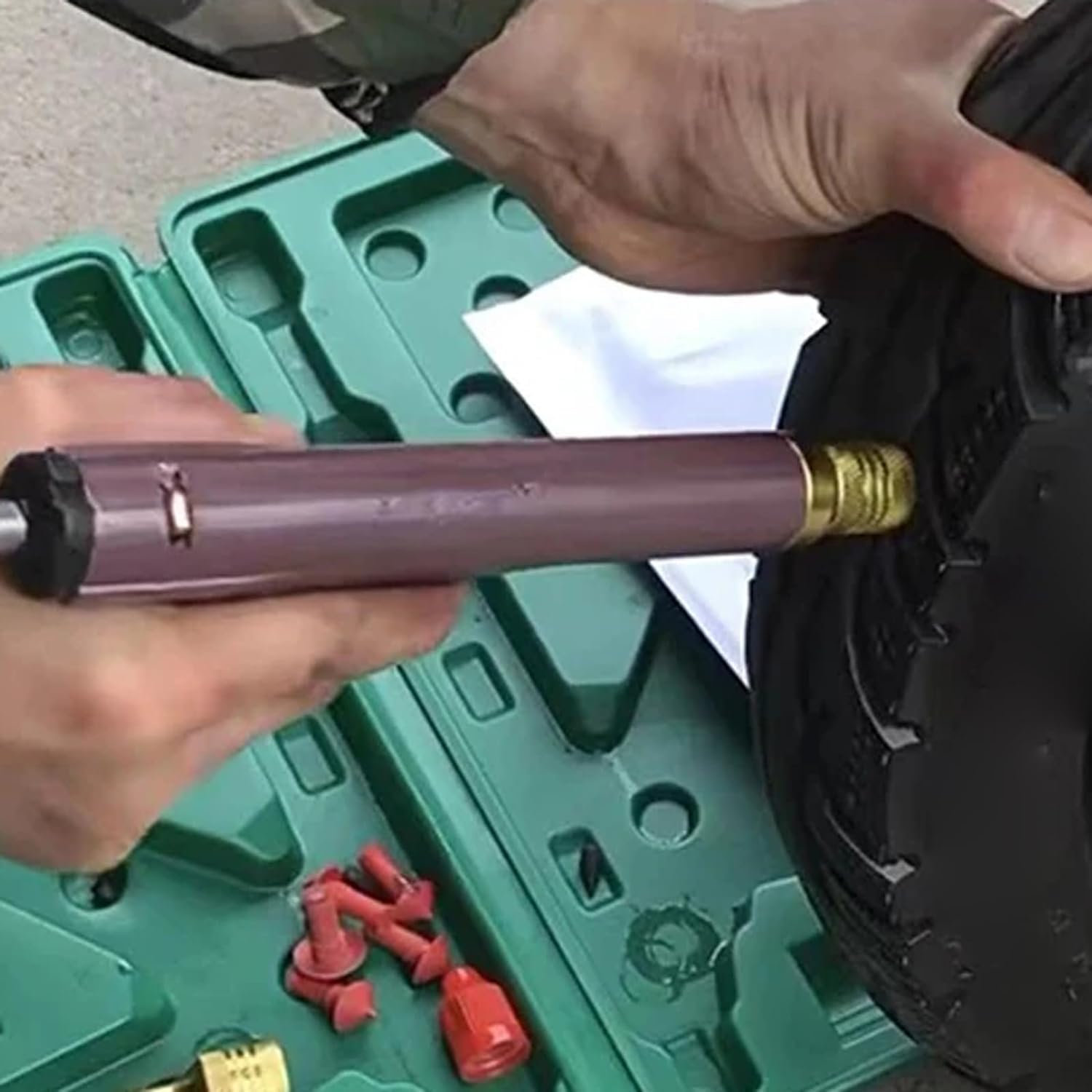 Juego de herramientas para reparación de neumáticos, kit de reparación de tapones para neumáticos sin cámara, kit de reparación de pinchazos de coche con tapones en forma de hongo, kit de reparación