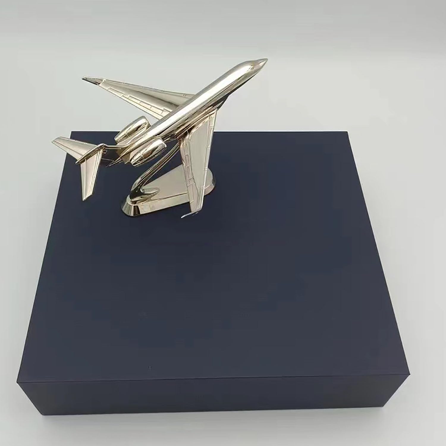 AZIZAT 1:200 Gulfstream G650 Model samolotu Kolekcje Model Jet Stop Modele samolotów Modele samolotów Modele samolotów Diecast do kolekcji lub ozdoby na prezent (4,73 cala)