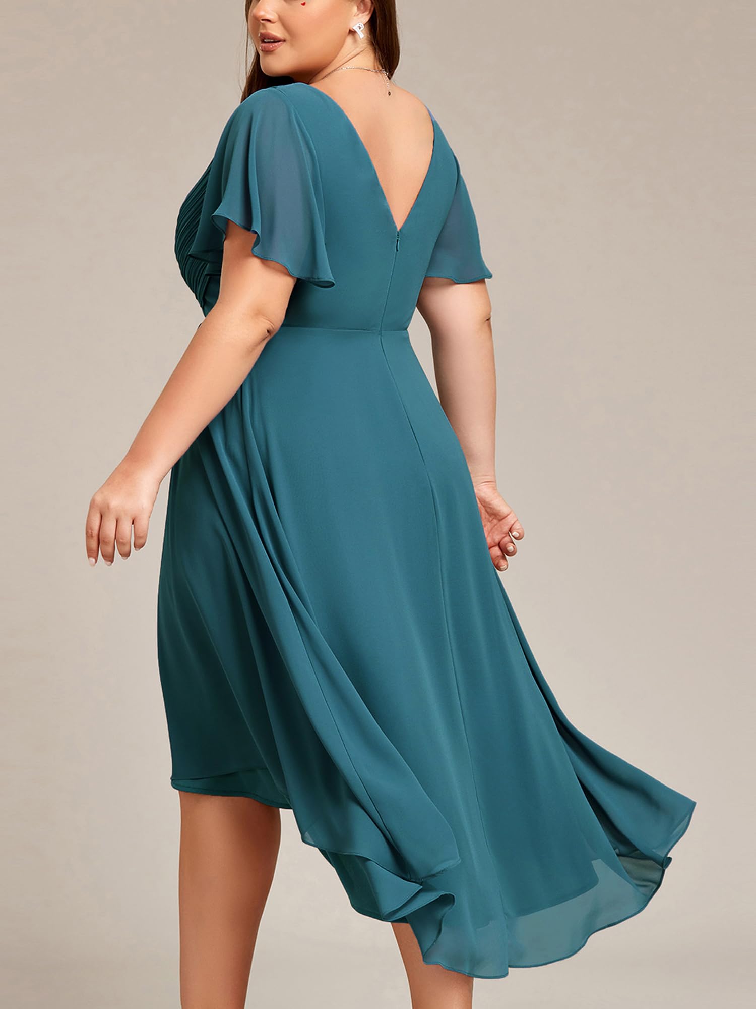 Ever-Pretty Una Linea Increspato Scollo A V Chiffon Maniche Corte Al Ginocchio Plus Size Abiti da sposa per le donne Curvy 01923-DA, Verde acqua, 56