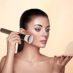 Pincel de base Kabuki de topo plano premium para líquido e creme – Pincel de maquiagem para cobertura total, mistura e acabamento polido (preto)