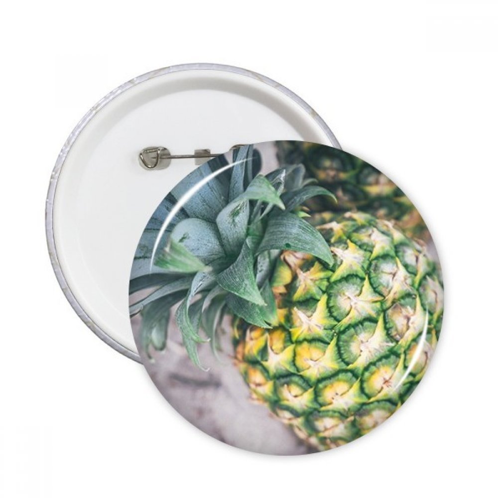 Badge bouton ananas pour customiser une veste et masquer une imperfection - 3