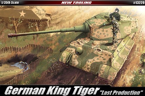 King Tiger Academy 1/35 kit de montage historique de char allemand avec chenilles détaillées