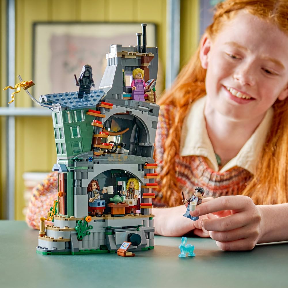 LEGO Harry Potter Dom Luny Lovegood 76467 | Model domu z minifigurkami, zabawka dla 10-latka, prezent dla fana Harry’ego Pottera, zestaw klocków dla dzieci, 764 elementy