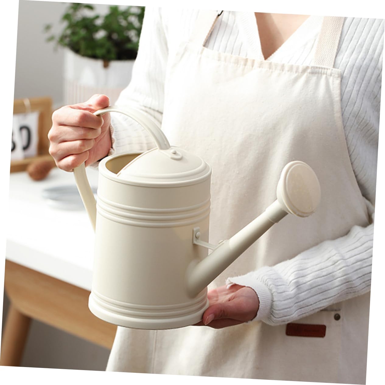 UPKOCH Annaffiatoio Per Piante Design Per Annaffiare Realizzato in Pp Resistente Adatto Per Irrigazione Ed Esterna Pratico e Duraturo