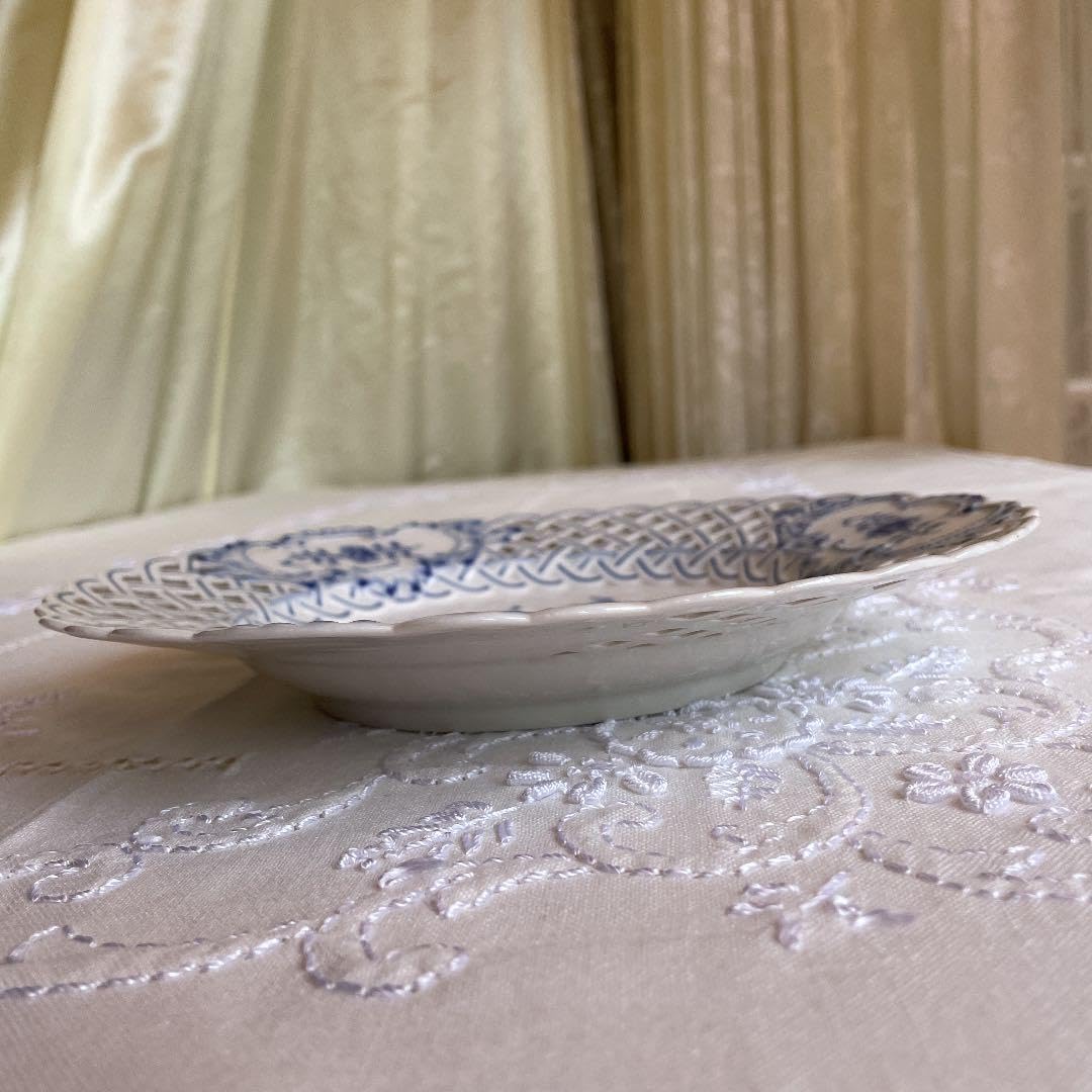 ★ マイセン　ブルーオニオン　ピアスド　プレート　2級品　★ プレート Amazon.co.jp: マイセン ブルーオニオン ピアスド プレート 2級