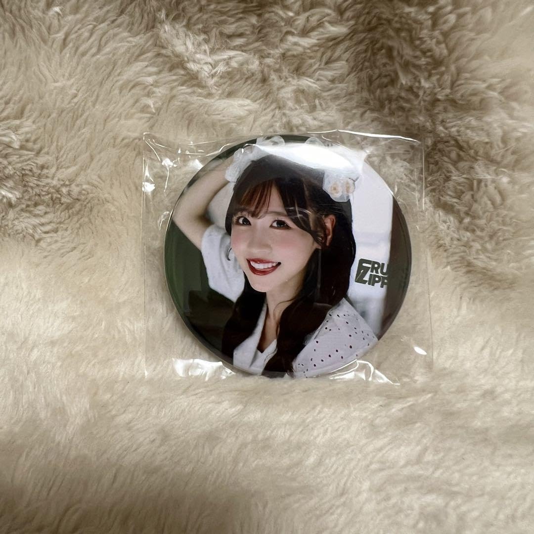 Amazon.co.jp: FRUITS ZIPPER 櫻井優衣 缶バッジ グッズ : おもちゃ