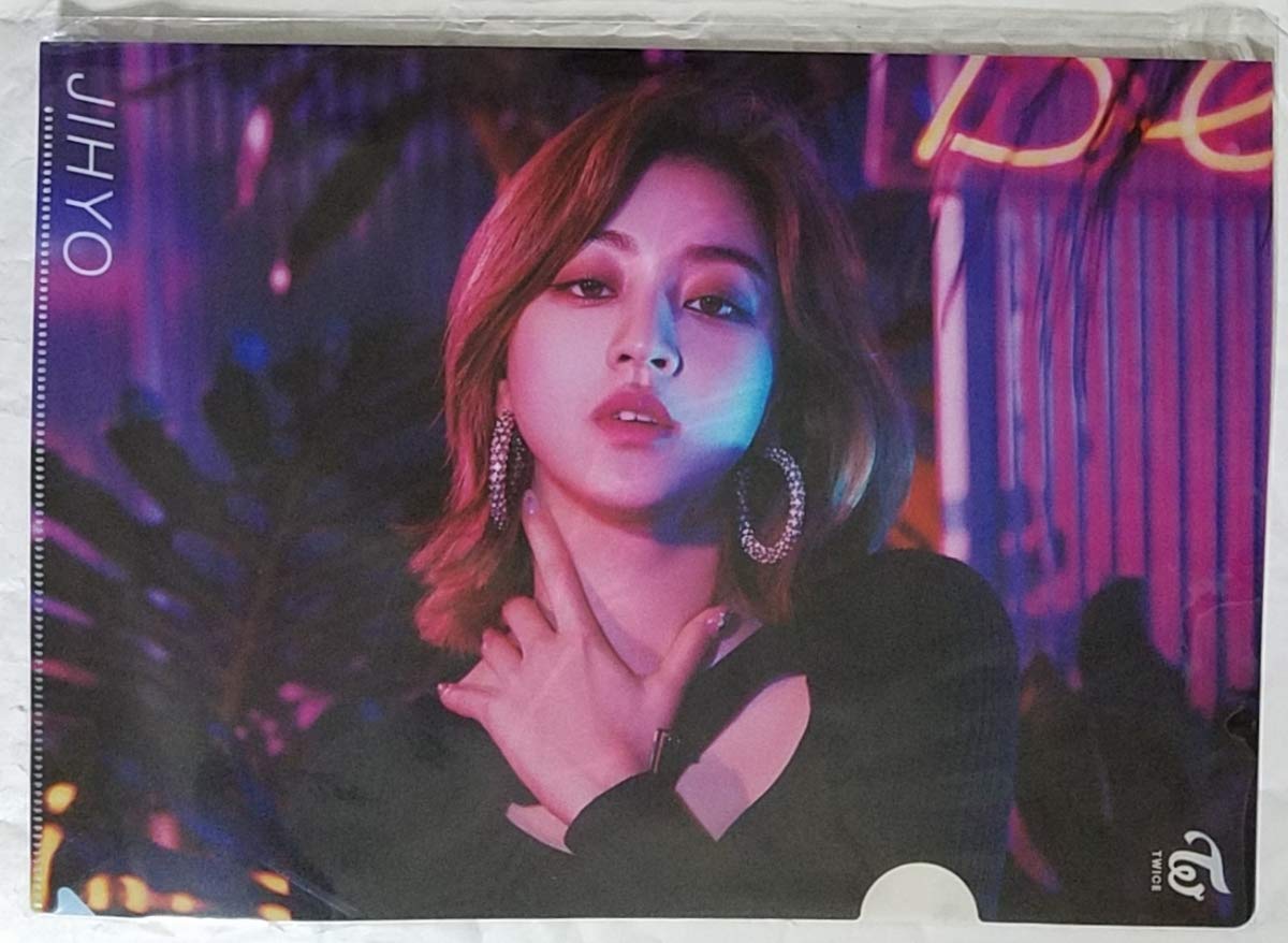Amazon.co.jp: TWICE ジヒョ Breakthrough クリアファイル Jihyo 