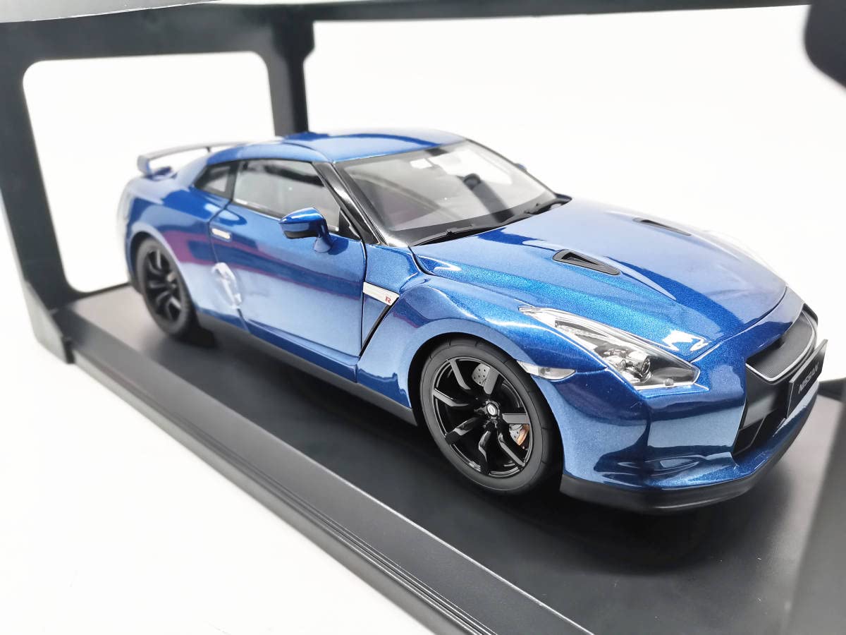 Amazon | ノレブ 1/18 ニッサン GT-R R35 ブルーメタリック | ミニカー